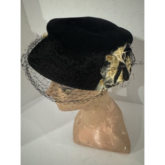 Vintage Black Velour Feather Hat Veil Netting Phipps Peachbloom Retro 1950 1960 - Picture 6 of 8